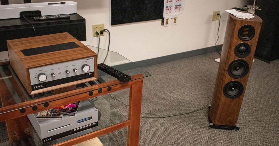 LEAK stereo 230 アンプ LEAK Stereo 230 review